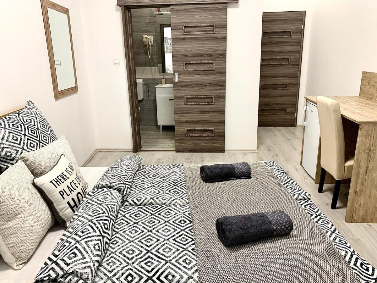 ميسكولك Forint Apartmanok المظهر الخارجي الصورة